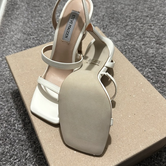 Steve Madden Heels ( # 302 ) - Picture 4 of 4